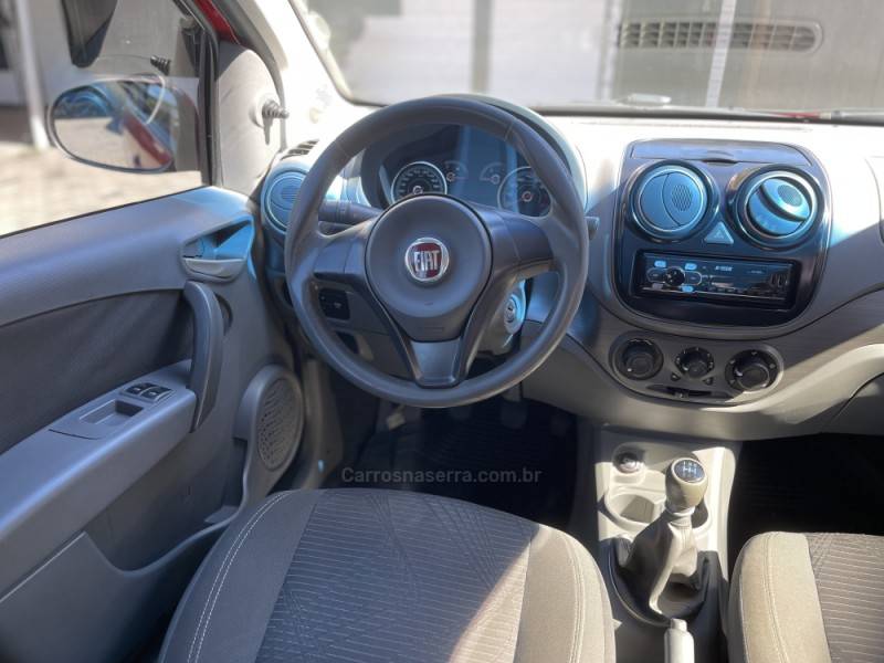 FIAT - PALIO - 2014/2014 - Vermelha - R$ 34.900,00