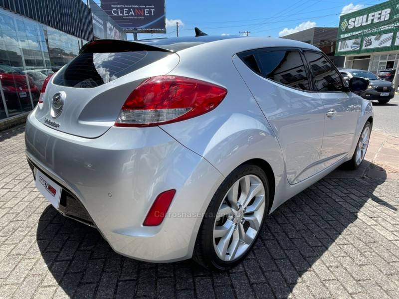 HYUNDAI - VELOSTER - 2011/2012 - Cinza - R$ 58.900,00