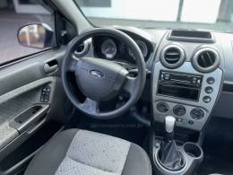 FORD - FIESTA - 2013/2013 - Cinza - R$ 34.900,00