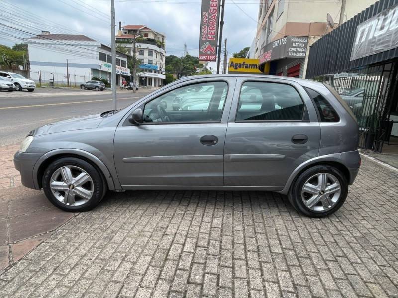 CHEVROLET - CORSA - 2011/2011 - Cinza - R$ 31.900,00