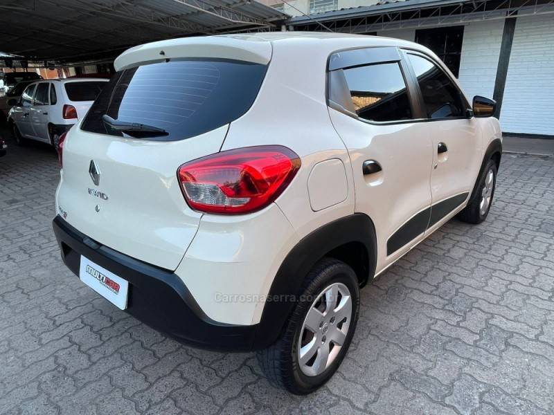 RENAULT - KWID - 2018/2018 - Bege - R$ 39.900,00