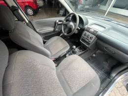 CHEVROLET - CORSA - 2004/2004 - Prata - R$ 18.900,00