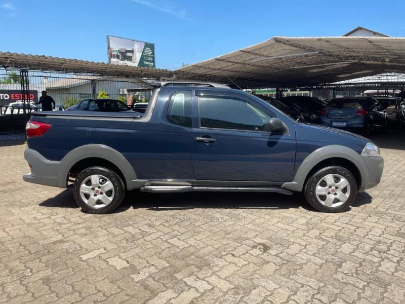 FIAT - STRADA - 2015/2016 - Azul - R$ 55.900,00