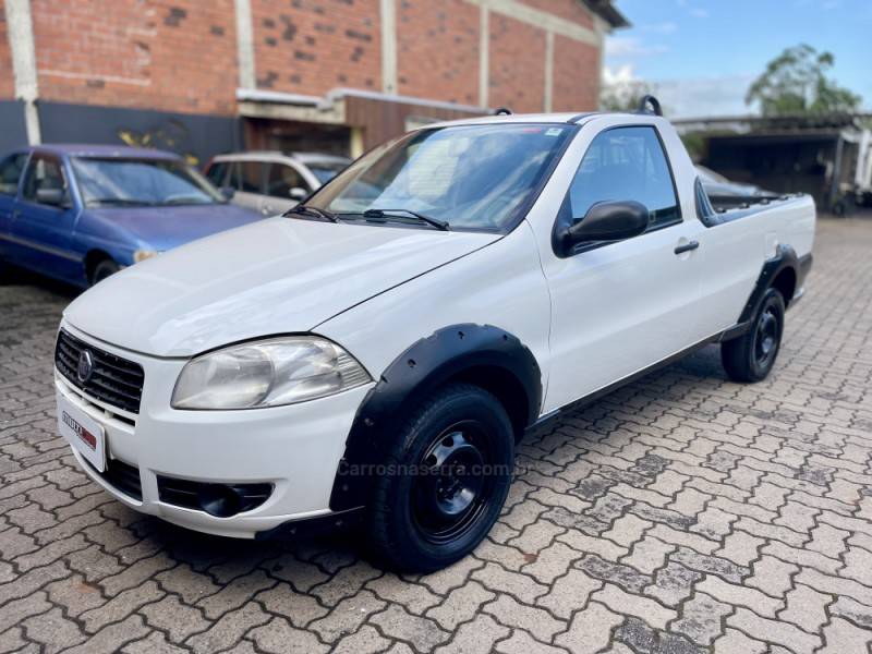 FIAT - STRADA - 2013/2013 - Branca - R$ 37.900,00