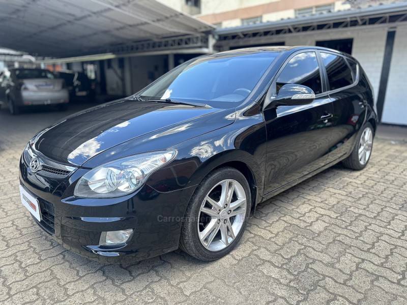 HYUNDAI - I30 - 2010/2011 - Preta - R$ 39.900,00