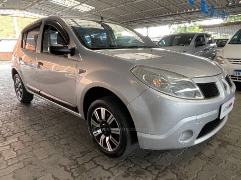 RENAULT - SANDERO - 2009/2009 - Prata - R$ 28.900,00