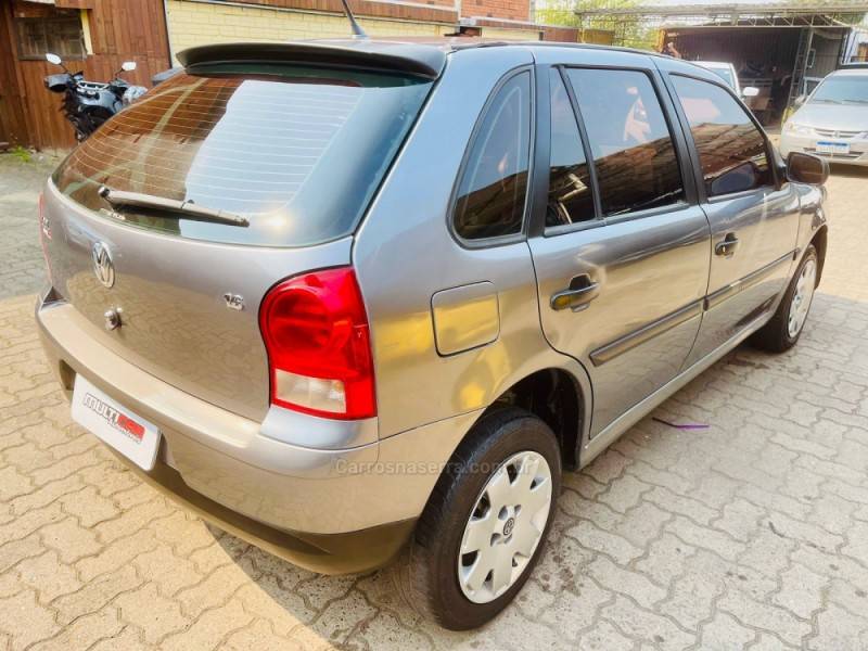 VOLKSWAGEN - GOL - 2006/2006 - Cinza - R$ 24.900,00