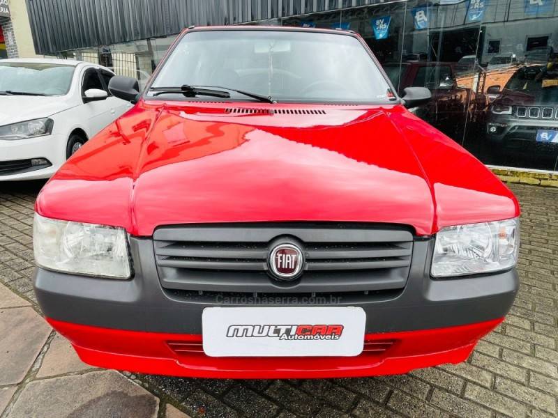 FIAT - UNO - 2011/2011 - Vermelha - R$ 19.900,00