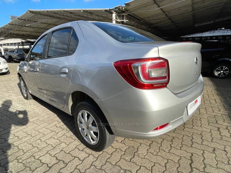 RENAULT - LOGAN - 2015/2015 - Cinza - R$ 35.900,00