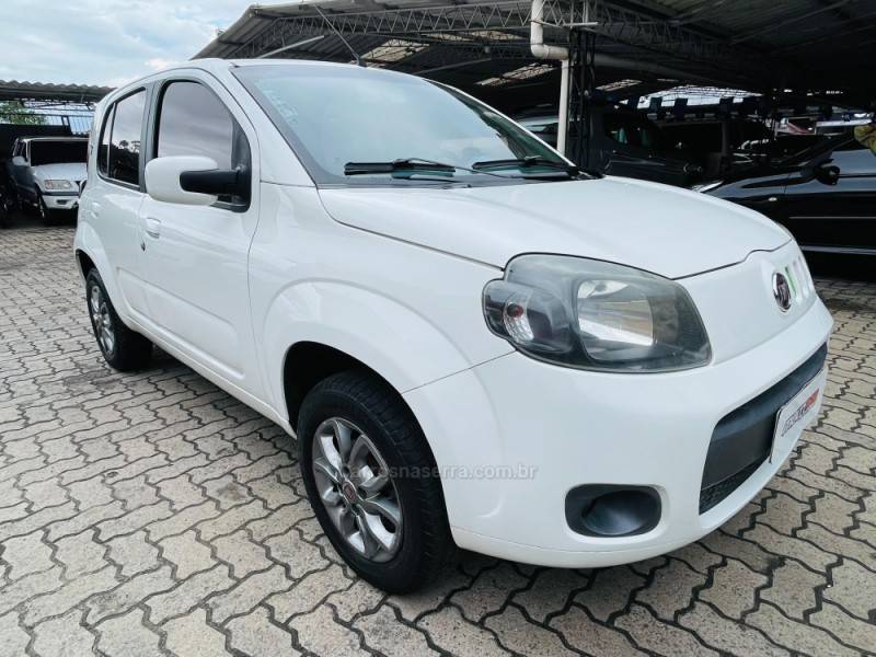 FIAT - UNO - 2013/2013 - Branca - R$ 31.900,00