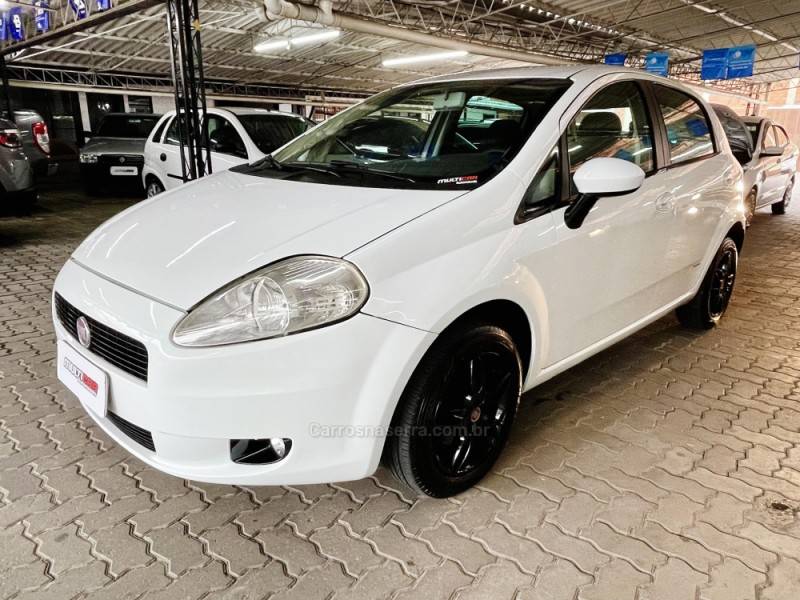 FIAT - PUNTO - 2009/2010 - Branca - R$ 28.900,00