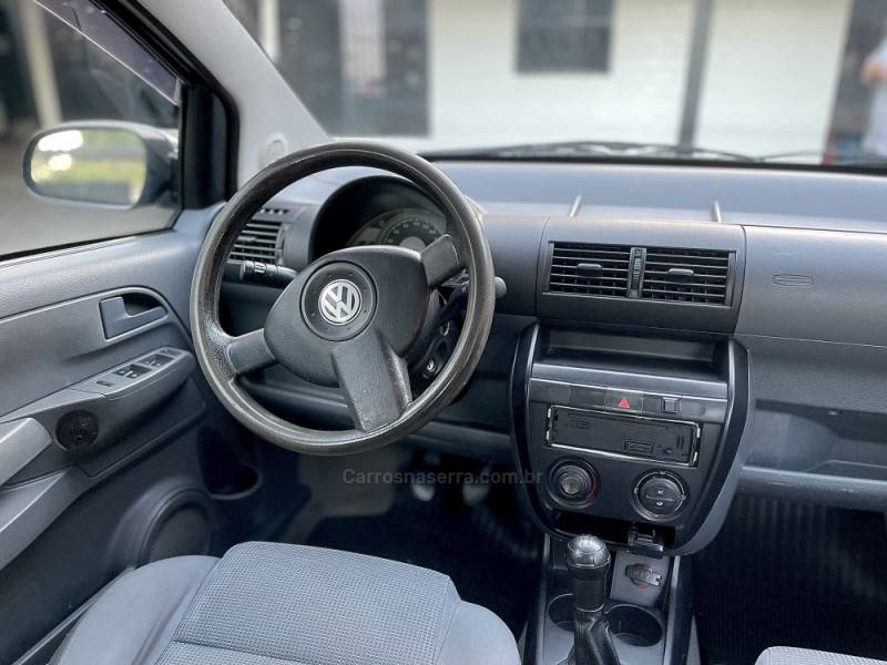 VOLKSWAGEN - FOX - 2007/2007 - Preta - R$ 26.900,00