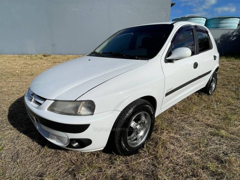 CHEVROLET - CELTA - 2006/2006 - Branca - R$ 22.900,00
