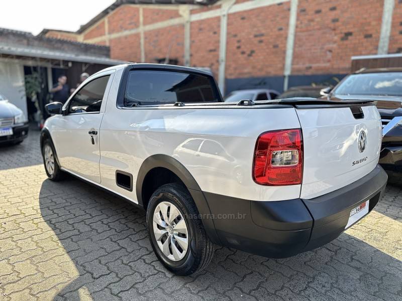 VOLKSWAGEN - SAVEIRO - 2016/2016 - Branca - R$ 46.900,00