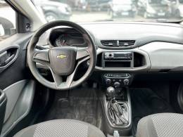 CHEVROLET - ONIX - 2018/2018 - Branca - R$ 52.900,00