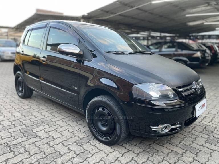 VOLKSWAGEN - FOX - 2007/2007 - Preta - R$ 26.900,00
