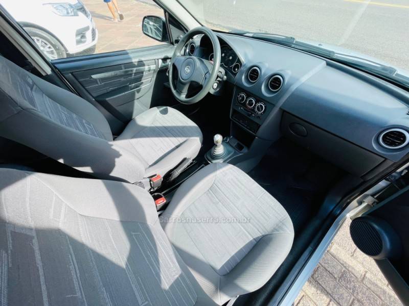 CHEVROLET - PRISMA - 2010/2010 - Cinza - R$ 31.900,00