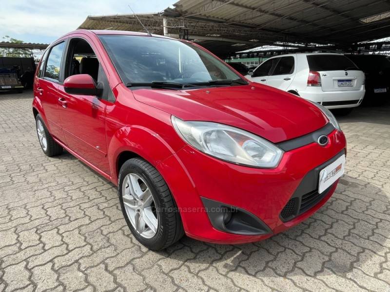 FORD - FIESTA - 2014/2014 - Vermelha - R$ 32.900,00
