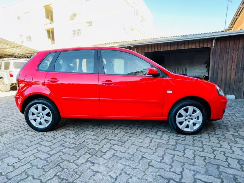 VOLKSWAGEN - POLO - 2007/2007 - Vermelha - R$ 33.900,00