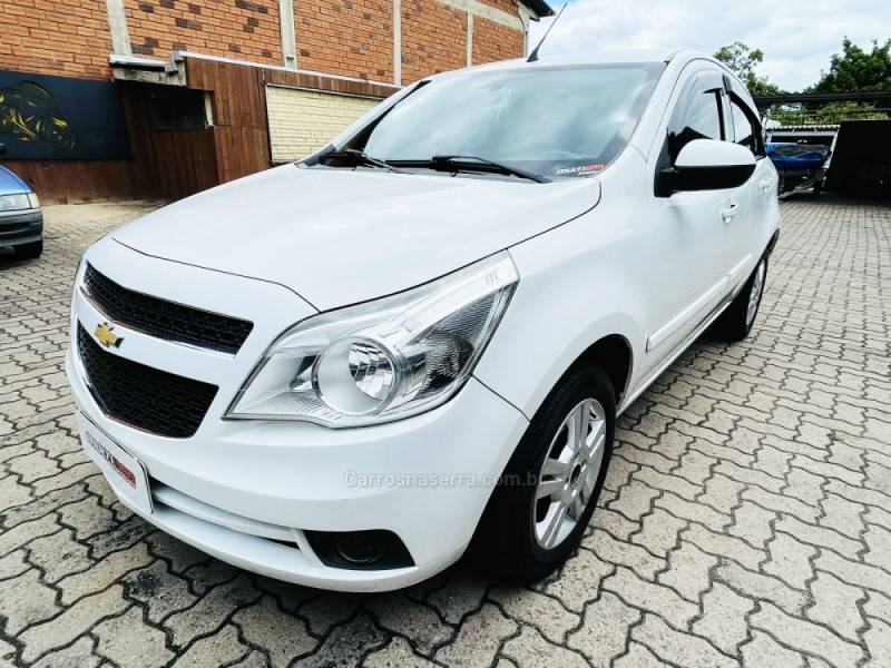 CHEVROLET - AGILE - 2013/2013 - Branca - R$ 35.900,00