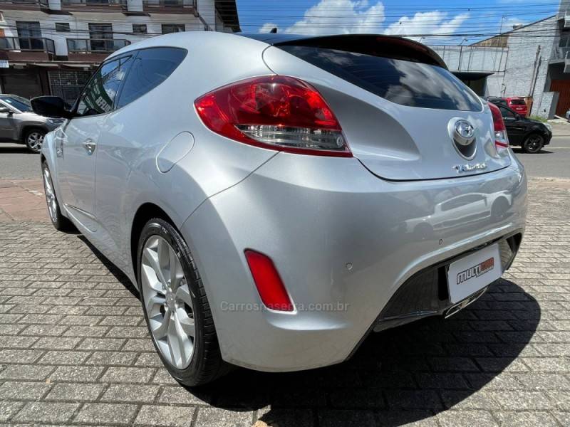 HYUNDAI - VELOSTER - 2011/2012 - Cinza - R$ 58.900,00