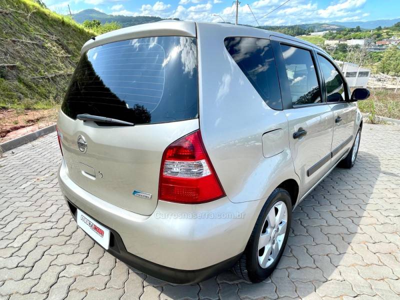 NISSAN - LIVINA - 2010/2010 - Cinza - R$ 34.900,00