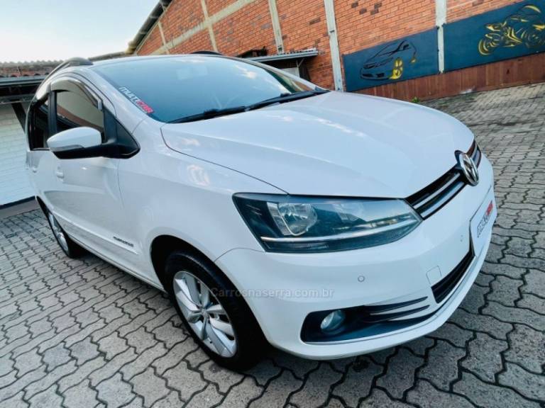 VOLKSWAGEN - SPACEFOX - 2016/2016 - Branca - R$ 52.900,00