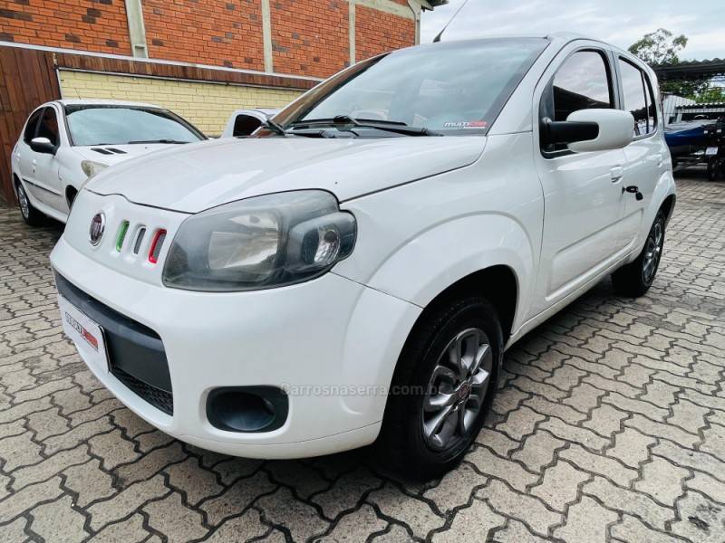 FIAT - UNO - 2013/2013 - Branca - R$ 31.900,00