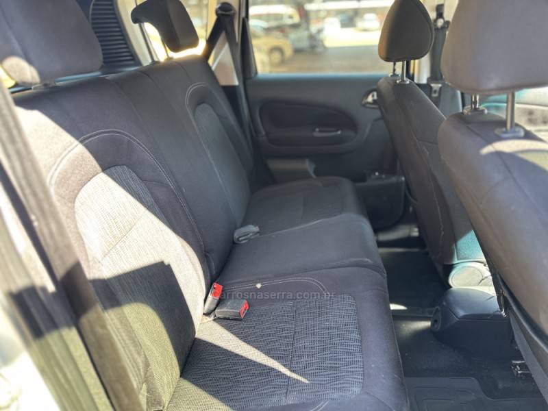 CITROËN - AIRCROSS - 2011/2011 - Prata - R$ 31.900,00