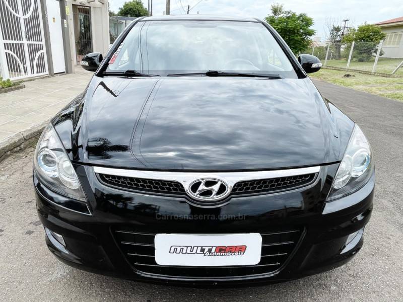 HYUNDAI - I30 - 2012/2012 - Preta - R$ 47.900,00