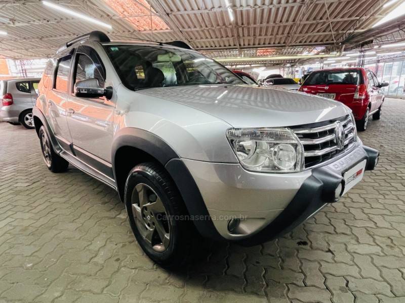 RENAULT - DUSTER - 2014/2014 - Cinza - R$ 55.900,00