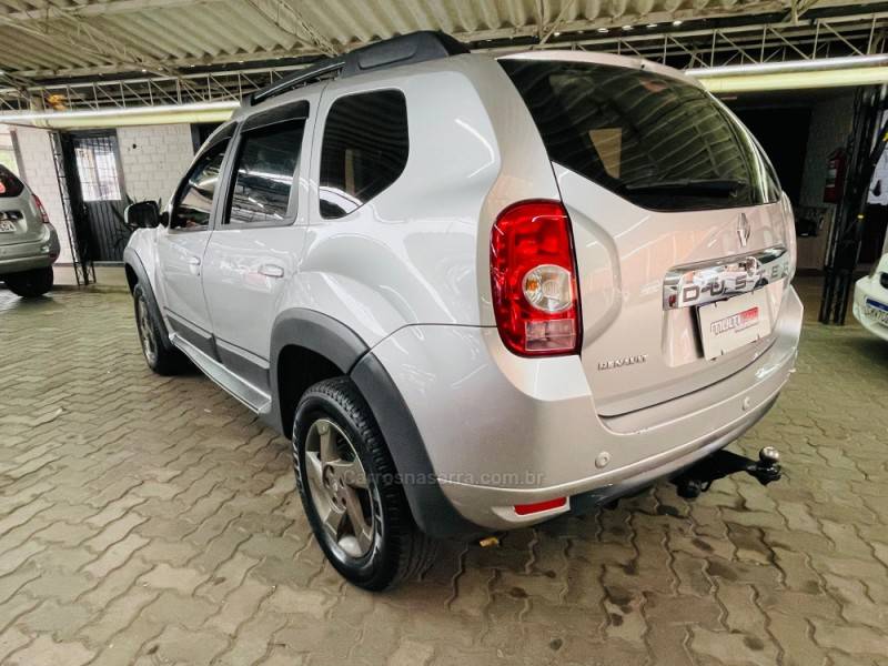 RENAULT - DUSTER - 2014/2014 - Cinza - R$ 55.900,00