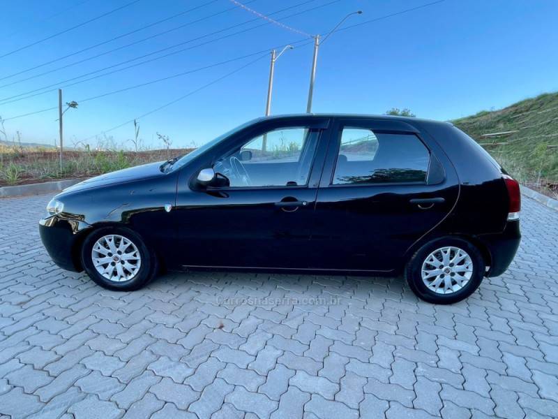 FIAT - PALIO - 2011/2011 - Preta - R$ 28.900,00