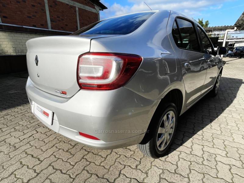 RENAULT - LOGAN - 2015/2015 - Cinza - R$ 35.900,00