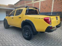 MITSUBISHI - L200 SAVANA - 2015/2015 - Amarela - R$ 149.900,00