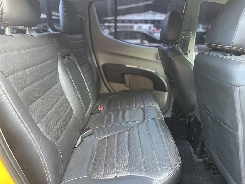 MITSUBISHI - L200 SAVANA - 2015/2015 - Amarela - R$ 149.900,00