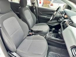 CHEVROLET - ONIX - 2018/2018 - Branca - R$ 52.900,00