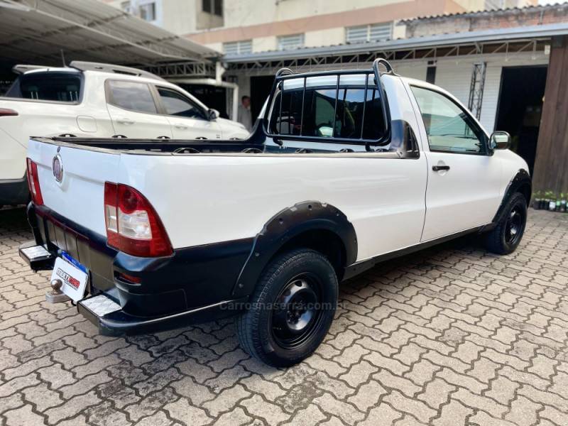 FIAT - STRADA - 2013/2013 - Branca - R$ 37.900,00