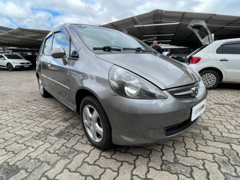 HONDA - FIT - 2007/2007 - Cinza - R$ 34.900,00