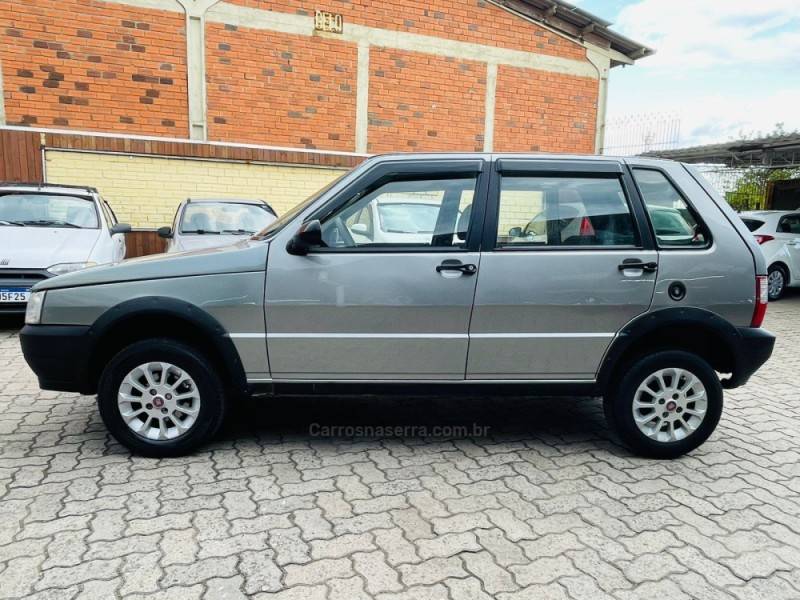 FIAT - UNO - 2011/2011 - Cinza - R$ 23.900,00