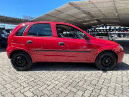 CHEVROLET - CORSA - 2005/2005 - Vermelha - R$ 16.900,00