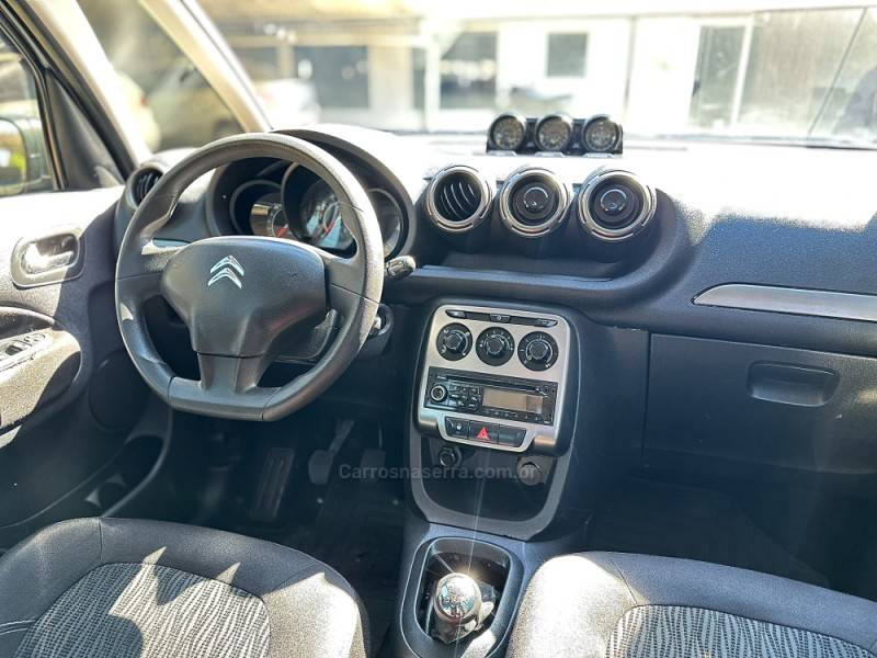 CITROËN - AIRCROSS - 2011/2011 - Prata - R$ 31.900,00