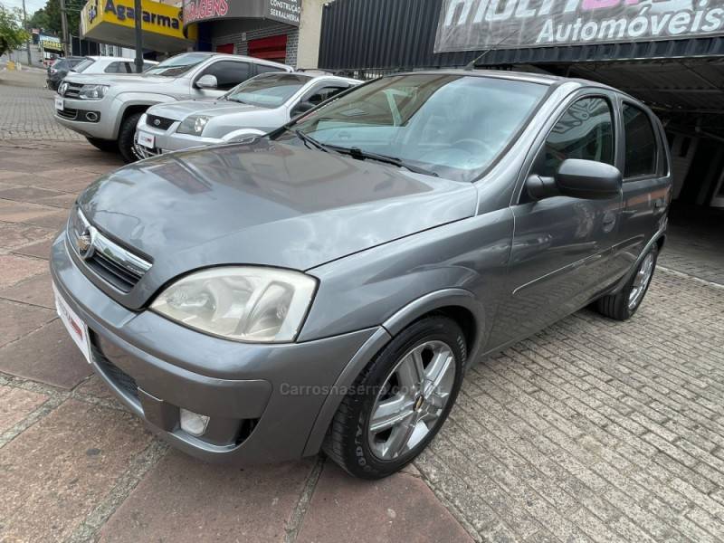 CHEVROLET - CORSA - 2011/2011 - Cinza - R$ 31.900,00