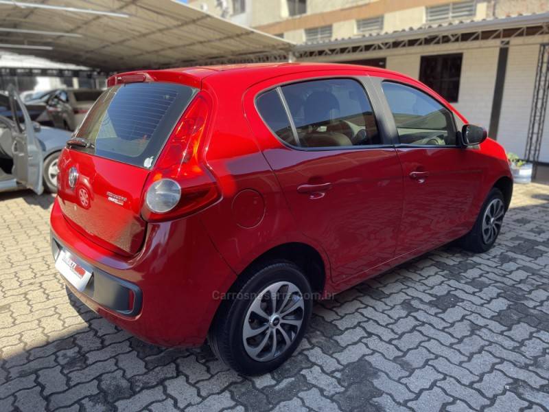FIAT - PALIO - 2014/2014 - Vermelha - R$ 34.900,00