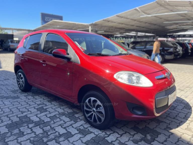 FIAT - PALIO - 2014/2014 - Vermelha - R$ 34.900,00
