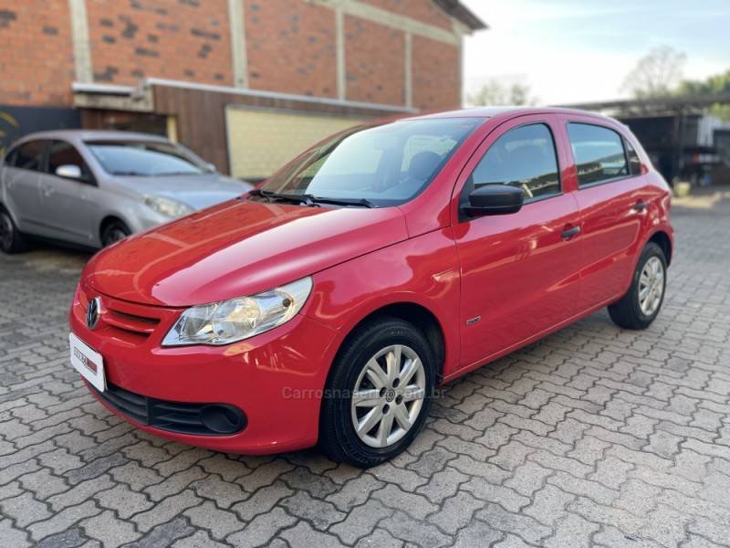 VOLKSWAGEN - GOL - 2010/2010 - Vermelha - R$ 28.900,00