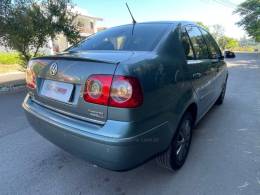 VOLKSWAGEN - POLO SEDAN - 2010/2010 - Cinza - R$ 36.900,00