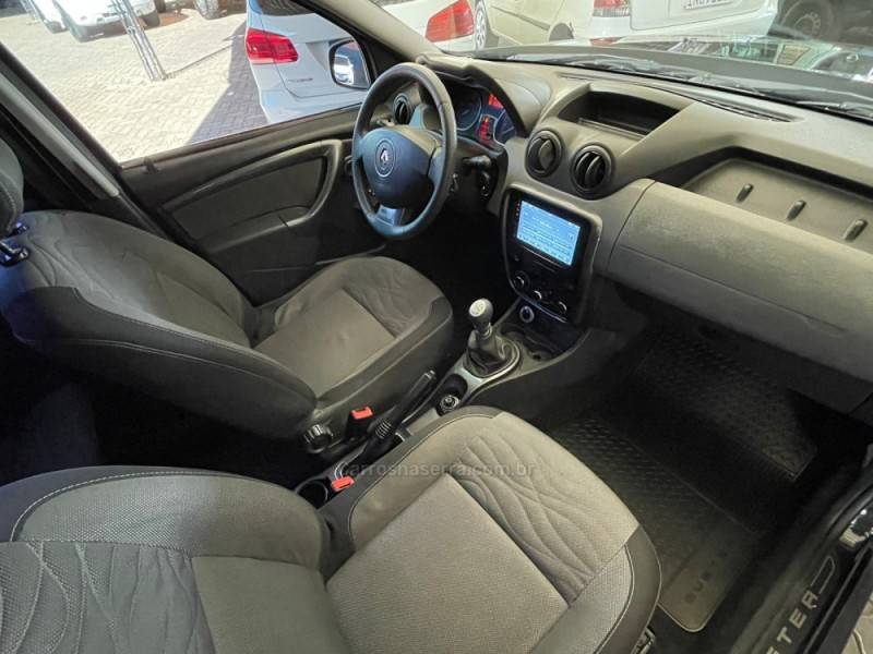 RENAULT - DUSTER - 2012/2012 - Preta - R$ 52.900,00