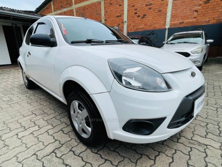 FORD - KA - 2012/2012 - Branca - R$ 22.900,00