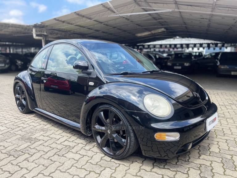 VOLKSWAGEN - NEW BEETLE - 2000/2000 - Preta - R$ 39.900,00